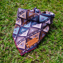 Load image into Gallery viewer, TRIANGLE ROLLED BANDANA